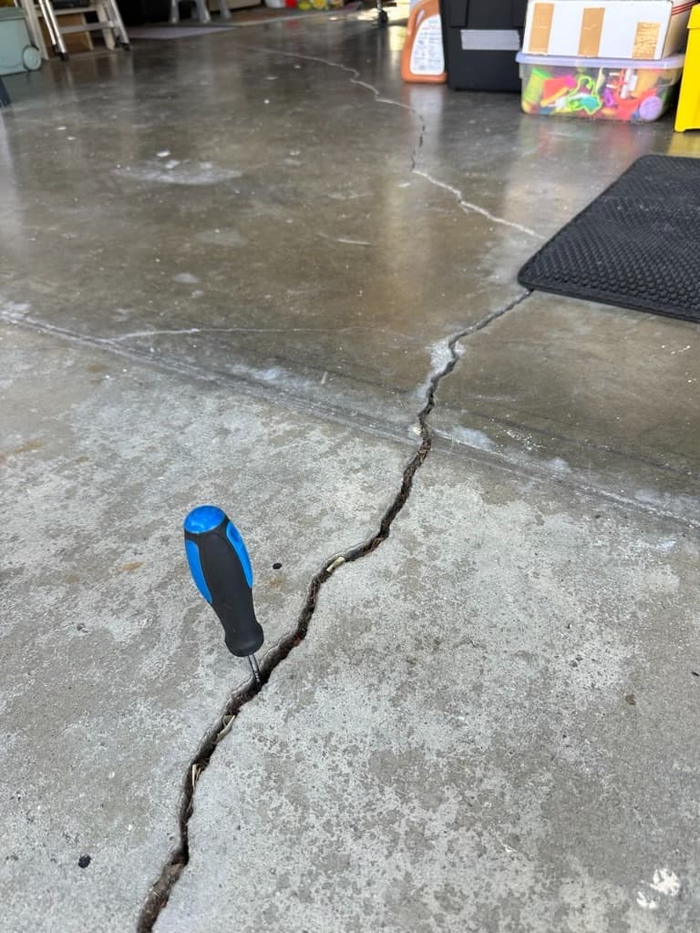 Garage Slab Cracks & Drainage Failure in Hacienda Heights: Field Findings & Fix